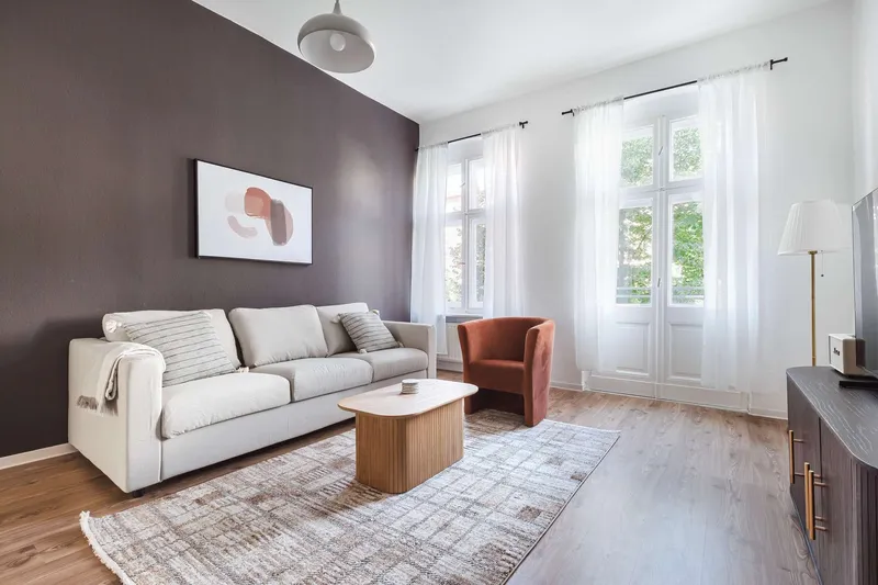 Beeindruckende 3-Zimmer Wohnung in Neukölln - voll möbliert — photo 1